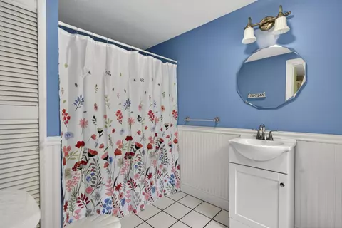 Bath - 141 Mitchell Rd, Nottingham, NH 03290 photo 1 of 4