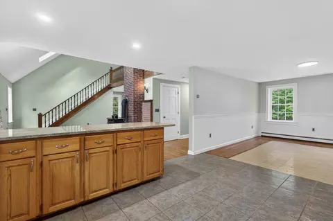 Entry Way - 141 Mitchell Rd, Nottingham, NH 03290 photo 1 of 3