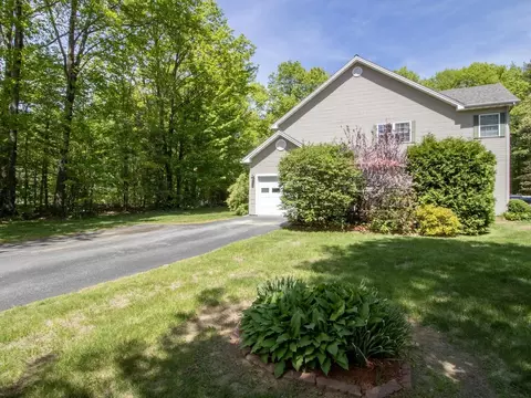 4 Donald Dr, Milton, VT 05468