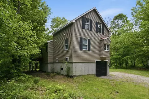 30 Moat Brook Dr, Conway, NH 03818