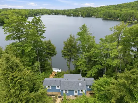 310 Hemlock Dr, Gilmanton, NH 03237