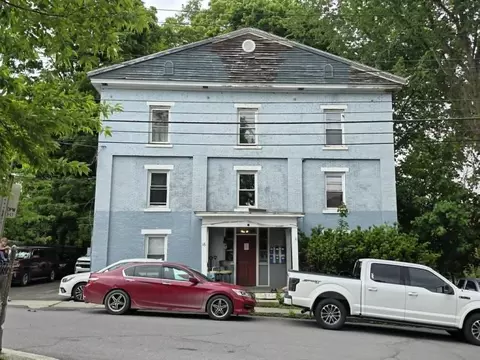 16 School St, Brattleboro, VT 05301