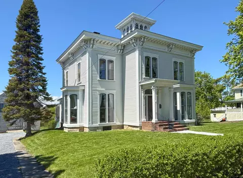 72 Main St, Vergennes, VT 05491