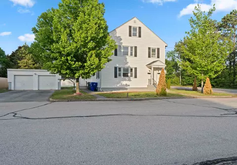 15 Leighton St, Manchester, NH 03102