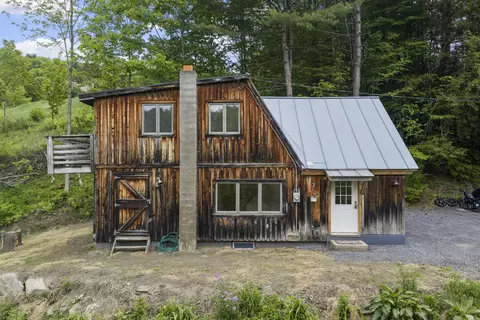 110 Saint Hyacinth St, Bethel, VT 05032