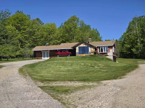 2535 Lovell Lake Rd, Wakefield, NH 03872