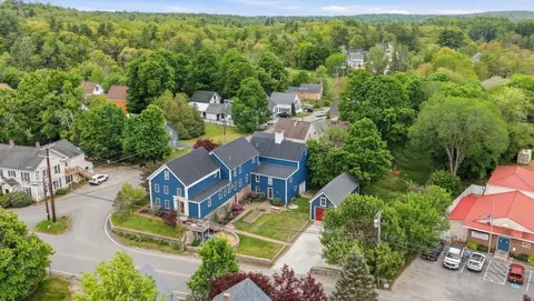 1 Old Manchester Rd, Raymond, NH 03077