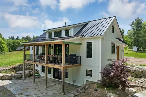 31 Powers Rd, Meredith, NH 03253