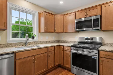 Kitchen - 5 Violette Dr # A, Epping, NH 03042 photo 4 of 5