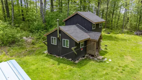 444 Potato Hl, Unity, NH 03743