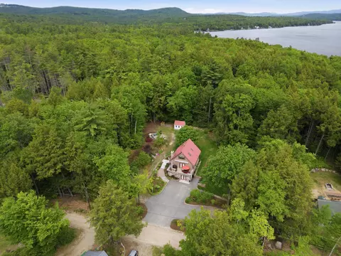 16 Hemlock Ave, Sanbornton, NH 03269
