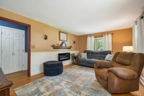 Living - 40 Sheldon Rd, Derry, NH 03038 photo 2 of 2