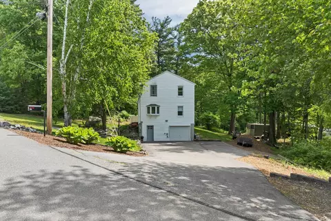 Exterior - 40 Sheldon Rd, Derry, NH 03038 photo 3 of 10