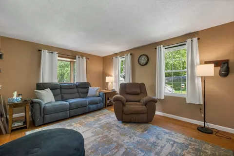 Living - 40 Sheldon Rd, Derry, NH 03038 photo 1 of 2