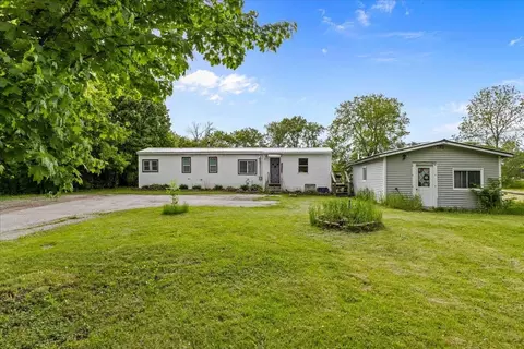 24 Pearl Ave Ext, St. Albans Town, VT 05478