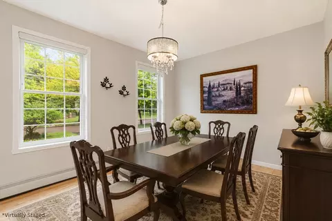 Dining - 31 Barrett Ln, Williston, VT 05495 photo 4 of 4