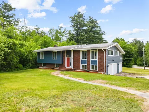 2 Parker Dr, Hudson, NH 03051