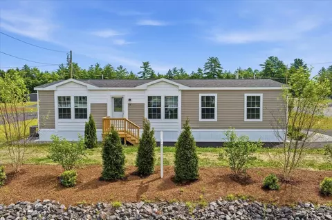2 Wentworth Ave, Tilton, NH 03276