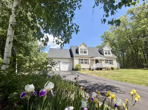 48 Pine Rdg, Vernon, VT 05354