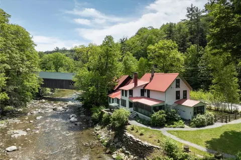 142 Dover Rd, Newfane, VT 05345
