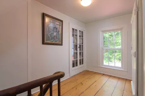 Entry Way - 142 Dover Rd, Williamsville, VT 05362 photo 2 of 3