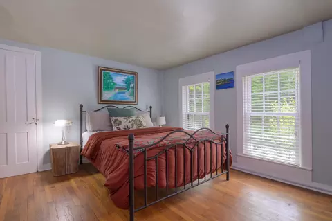 Bedroom - 142 Dover Rd, Williamsville, VT 05362 photo 4 of 7