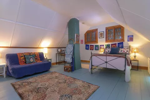Bedroom - 142 Dover Rd, Williamsville, VT 05362 photo 2 of 7