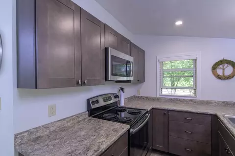 Kitchen - 142 Dover Rd, Williamsville, VT 05362 photo 5 of 5
