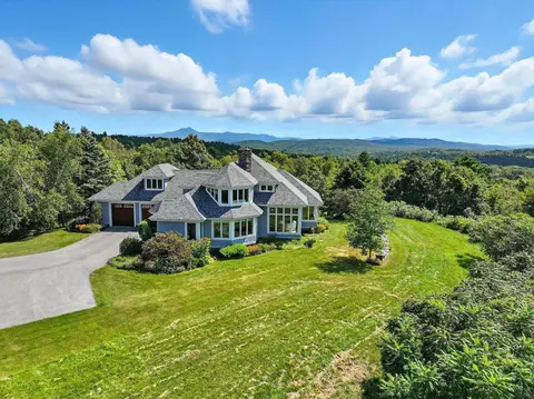 699 Nob Hill Rd, Williston, VT 05495