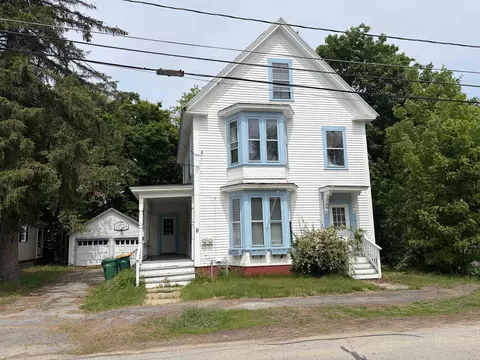 8 Court St, Rochester, NH 03867