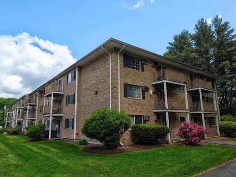 379 Huse Rd #29, Manchester, NH 03103