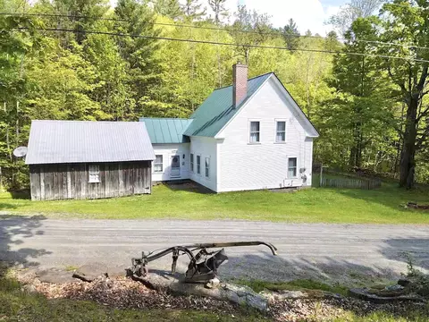 160 Parshley Rd, Vershire, VT 05079