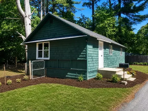 11 Wilson Pond Rd, Swanzey, NH 03431