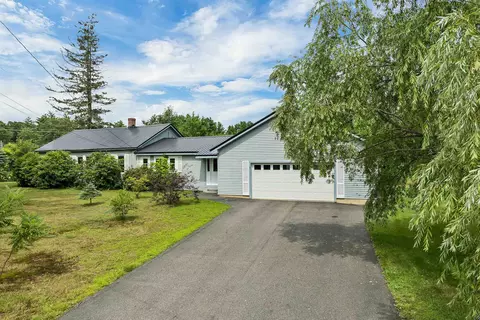 1 Circle Dr, Boscawen, NH 03303