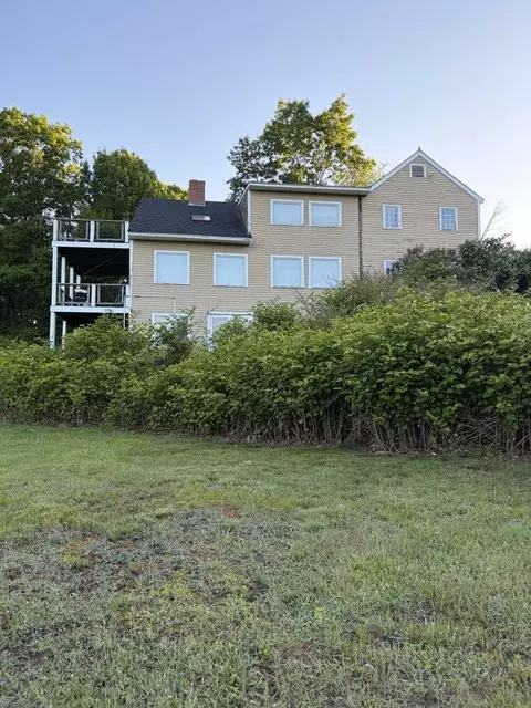 Exterior - 114 Dearborn Rd, Epping, NH 03042 photo 2 of 5