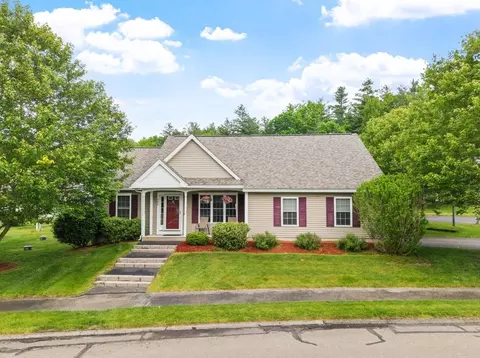 22 Dixon Dr #22, Litchfield, NH 03052