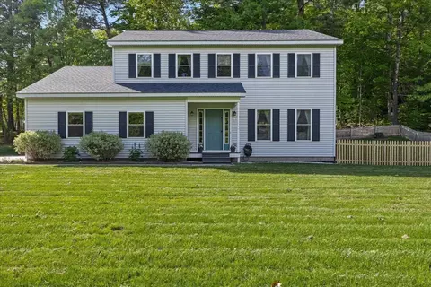 4 Greenbriar Dr, Essex Junction, VT 05452