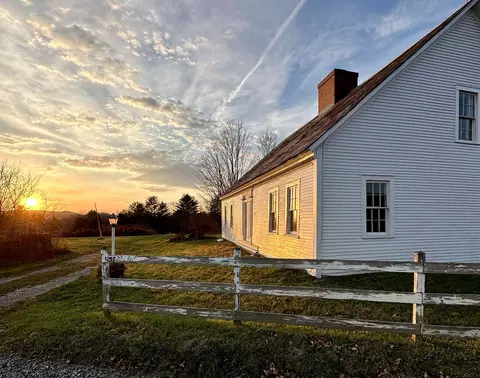 1037 Kelley Hill Rd, Pawlet, VT 05761