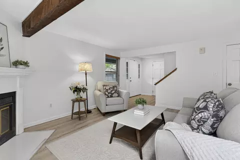 Living - 37 Stacey Cir, Windham, NH 03087 photo 3 of 3