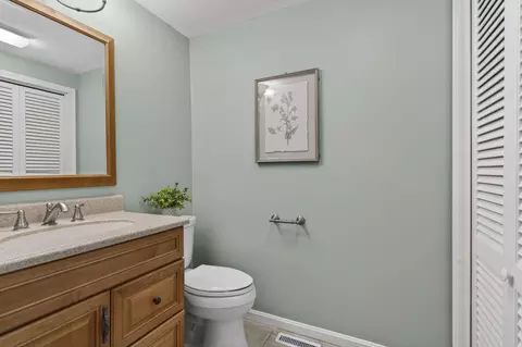 Bath - 37 Stacey Cir, Windham, NH 03087 photo 1 of 4