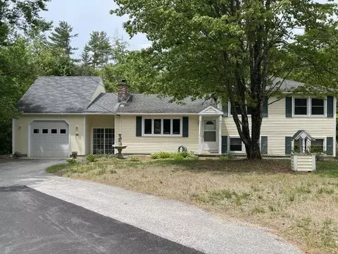 28 Westwood Ln, Henniker, NH 03242