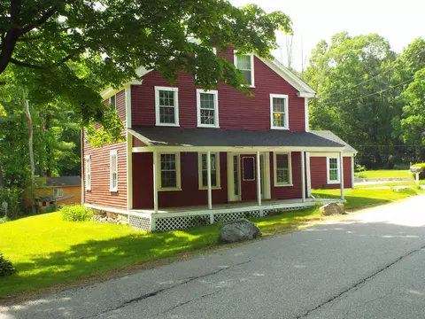 93 Gulf Rd, Derry, NH 03038