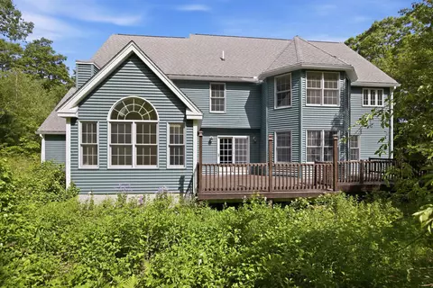Exterior - 6 Dunnmoore Dr, Bow, NH 03304 photo 9 of 12