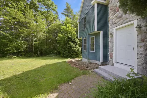 Exterior - 6 Dunnmoore Dr, Bow, NH 03304 photo 4 of 12