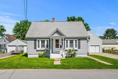 39 Lovewell St, Nashua, NH 03060