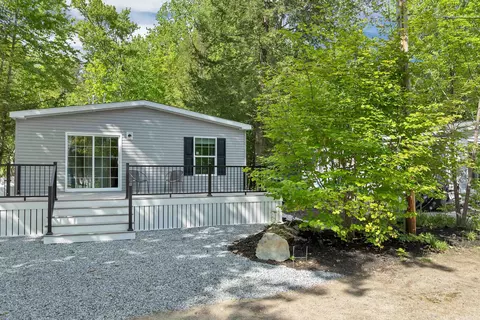 7 Shady Ln, Tuftonboro, NH 03816