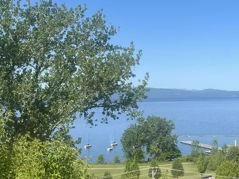 120 Depot St, Burlington, VT 05401