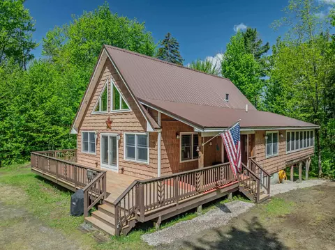 1560 Cherry Valley Rd, Bethlehem, NH 03574