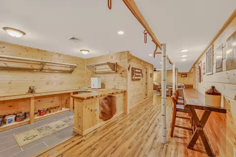 Entry Way - 1560 Cherry Valley Rd, Bethlehem, NH 03574 photo 6 of 7