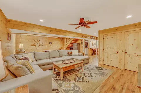Living - 1560 Cherry Valley Rd, Bethlehem, NH 03574 photo 4 of 5